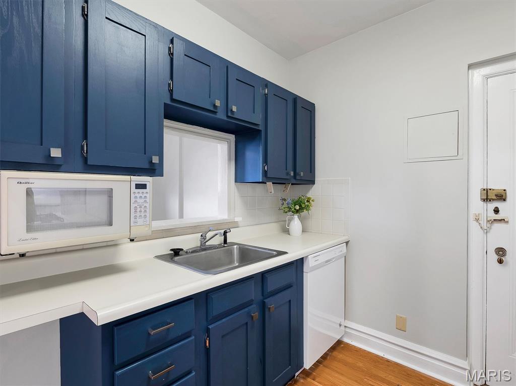 Adlon Condominums - Residential