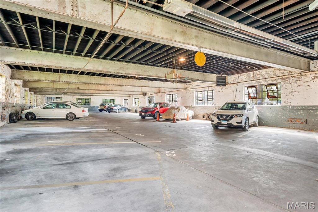 Adlon Condominums - Residential