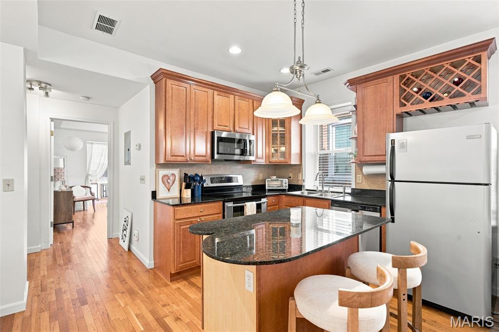 Hi Pointe - Residential