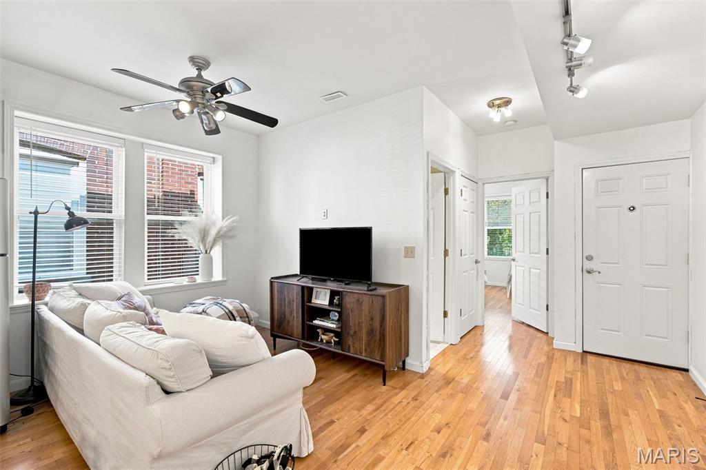 Hi Pointe - Residential