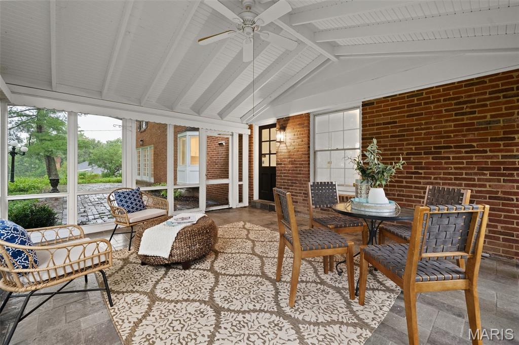 Old Woods Mill Manor 1 - Residential