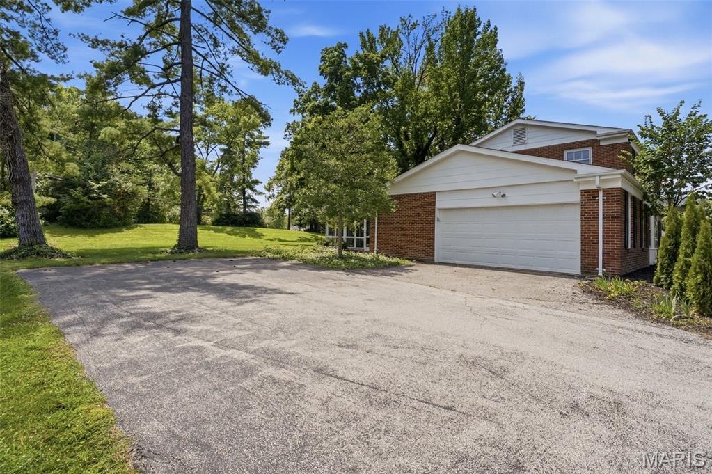 Old Woods Mill Manor 1 - Residential