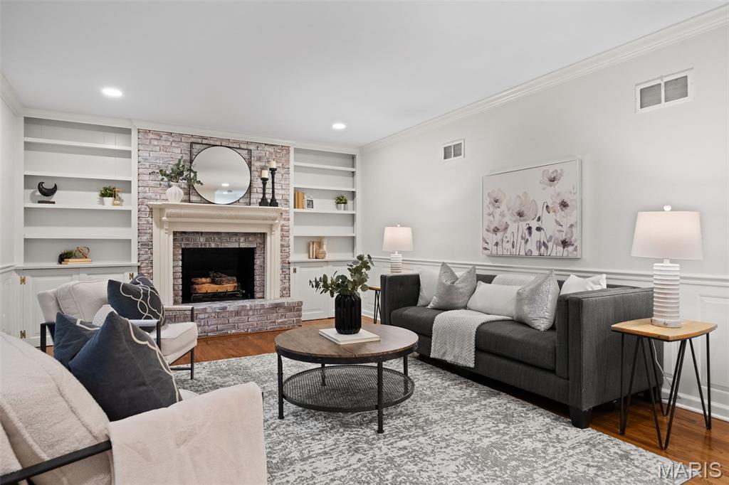 Old Woods Mill Manor 1 - Residential