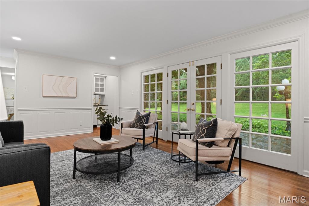 Old Woods Mill Manor 1 - Residential