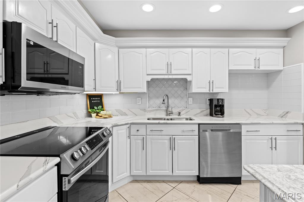 Cambridge Courts Condo - Residential