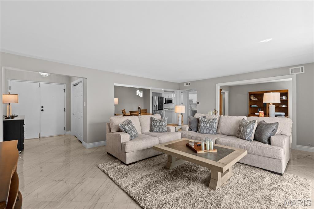 Cambridge Courts Condo - Residential