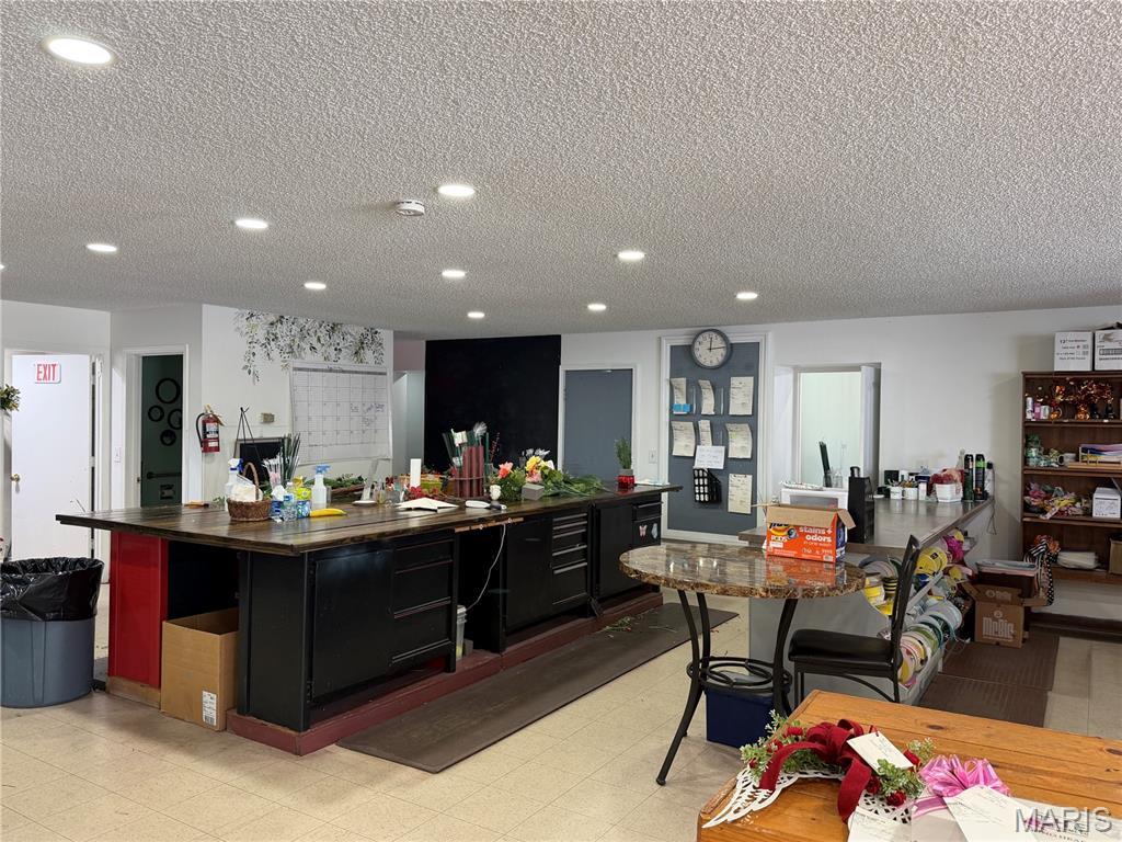 Garths Add - Commercial Sale