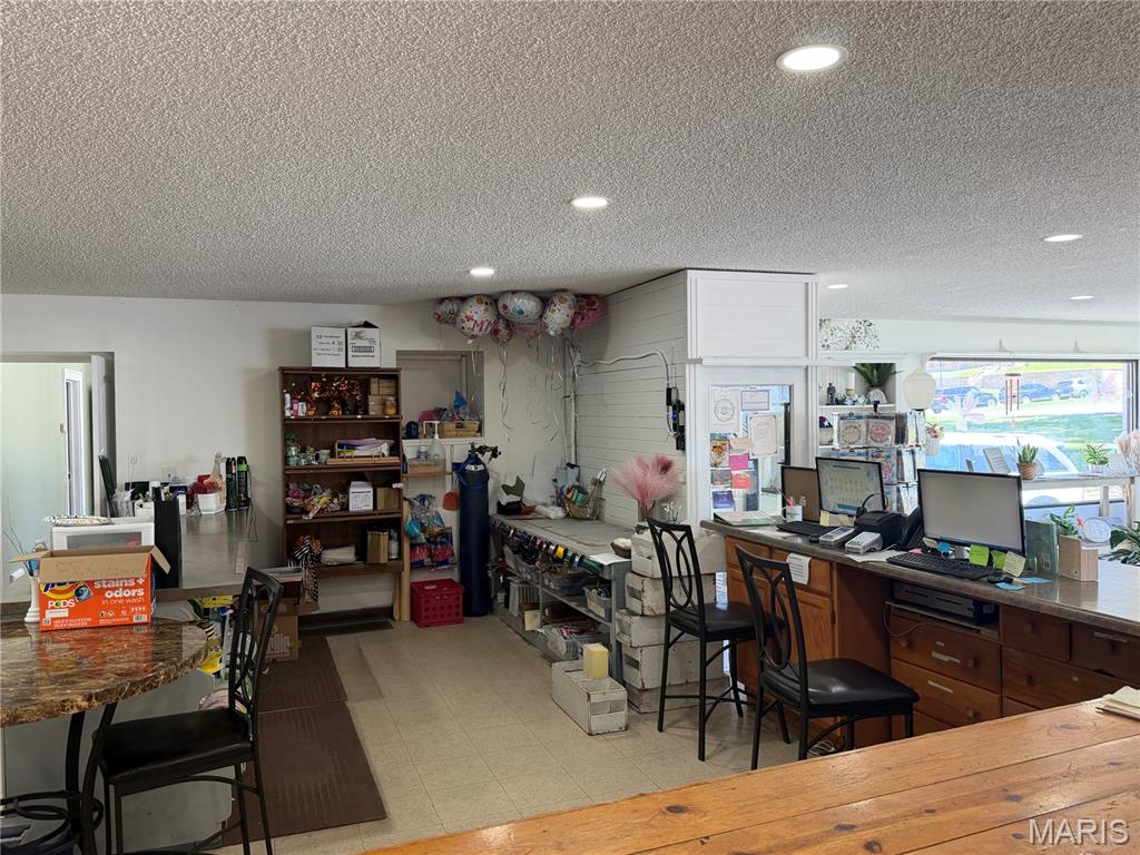 Garths Add - Commercial Sale
