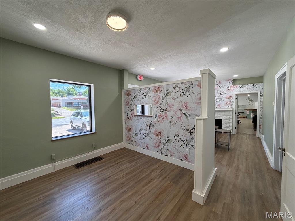 Garths Add - Commercial Sale