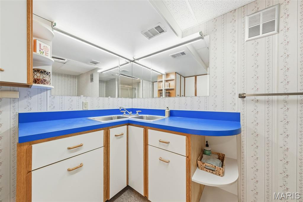 Casa Royale 2 - Residential