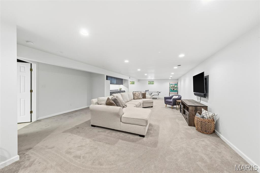 Casa Royale 2 - Residential