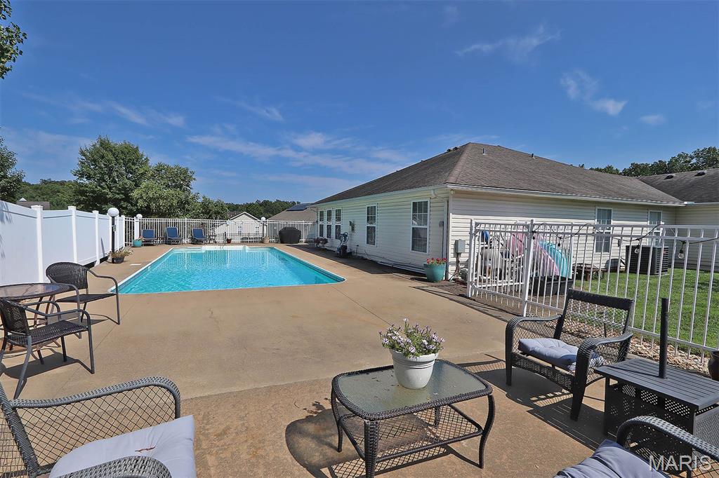 Ashland Court Ph 01 - Residential