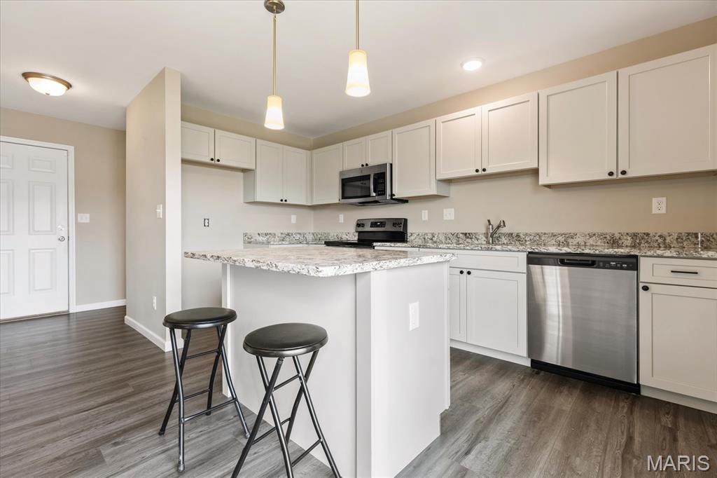 Majestic Lakes - Residential