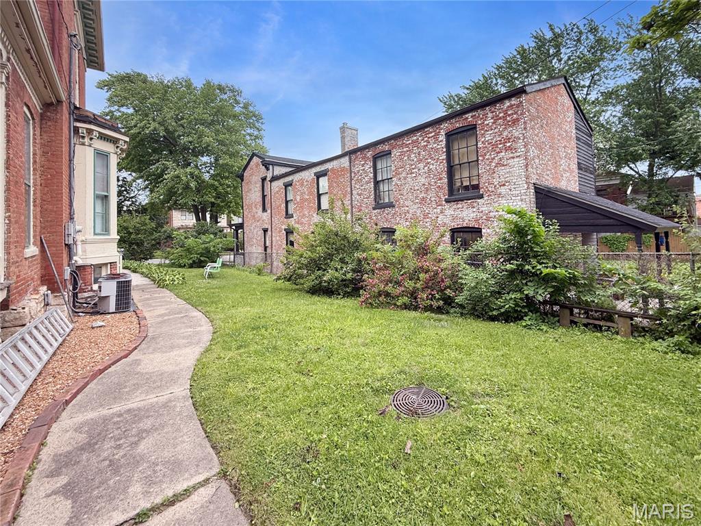 Hannibal Original Town - Commercial Sale