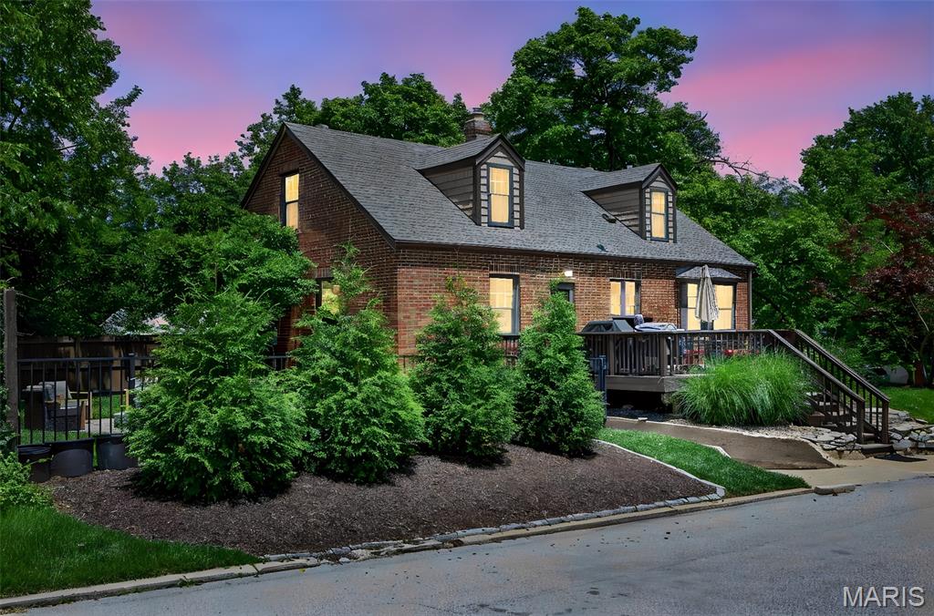 This turn-key ready 1.5-story home in the heart of St. Charles sparkles with updated electrical.
Just minutes from Main Street, Blanchette Park & Aquatic Center, and Lindenwood University, this 4 bed, 3 bath, 2,034 sq ft home sits on a level corner lot.
Glowing hardwood floors run throughout. The updated kitchen features quartz counters, custom cabinets, and a tile backsplash with direct access to the spacious deck—perfect for sunset views and outdoor entertaining.
The living room flows into a bright four-season sunroom. The main floor features two bedrooms, including the primary suite with private bath. Two additional bedrooms are located upstairs with a stylish updated bath featuring double sinks.
Recent updates include new upstairs A/C, new fence, replaced sewer lines, patio fire pit, and fresh landscaping. Energy-efficient windows, ceiling fans, and easy highway access make this home truly move-in ready!