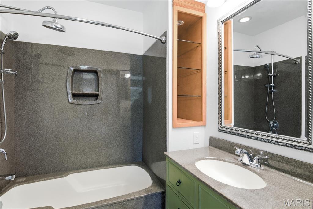Christian Kaempers Add - Residential