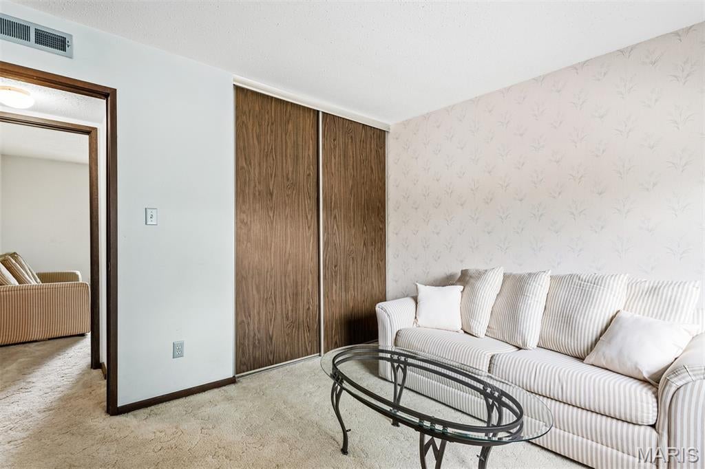 Paddock Lake Condo - Residential