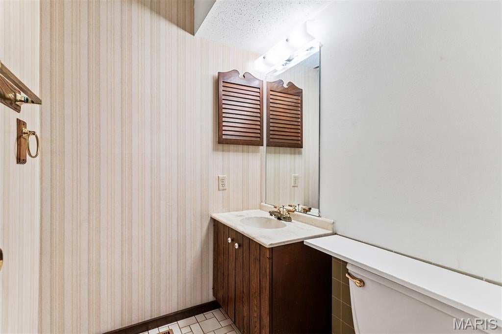 Paddock Lake Condo - Residential