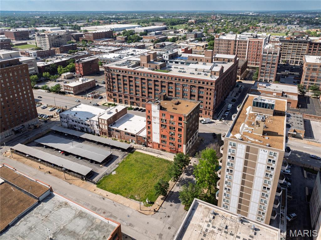 Lucas & Hunt Add - Commercial Sale