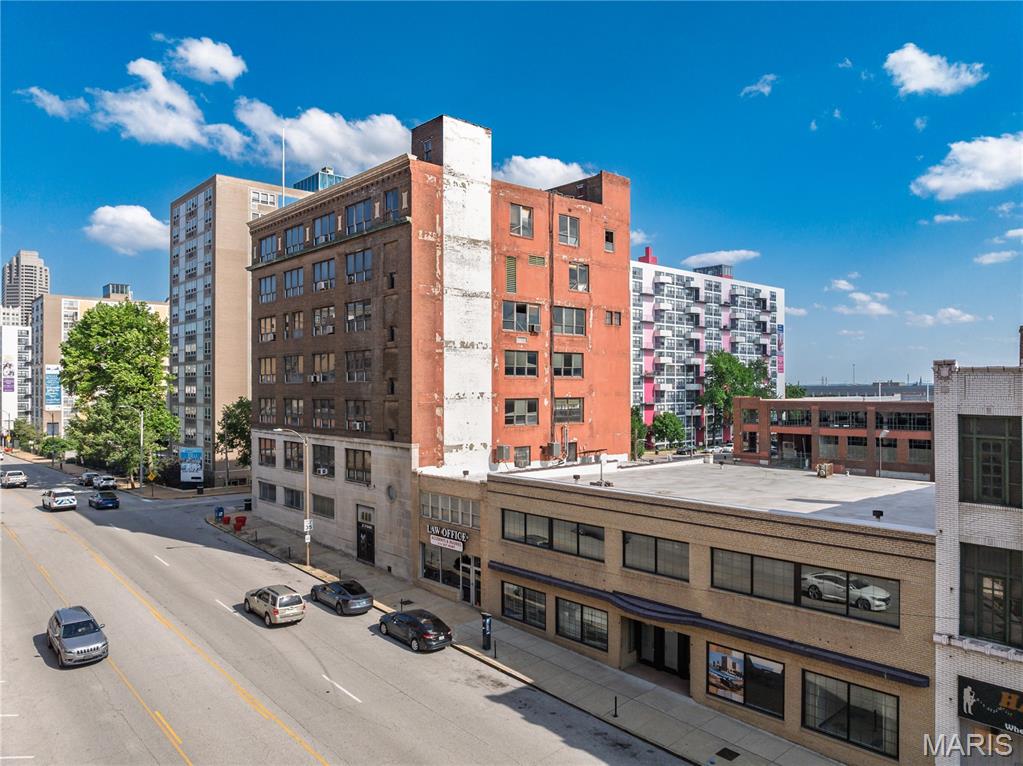 Lucas & Hunt Add - Commercial Sale