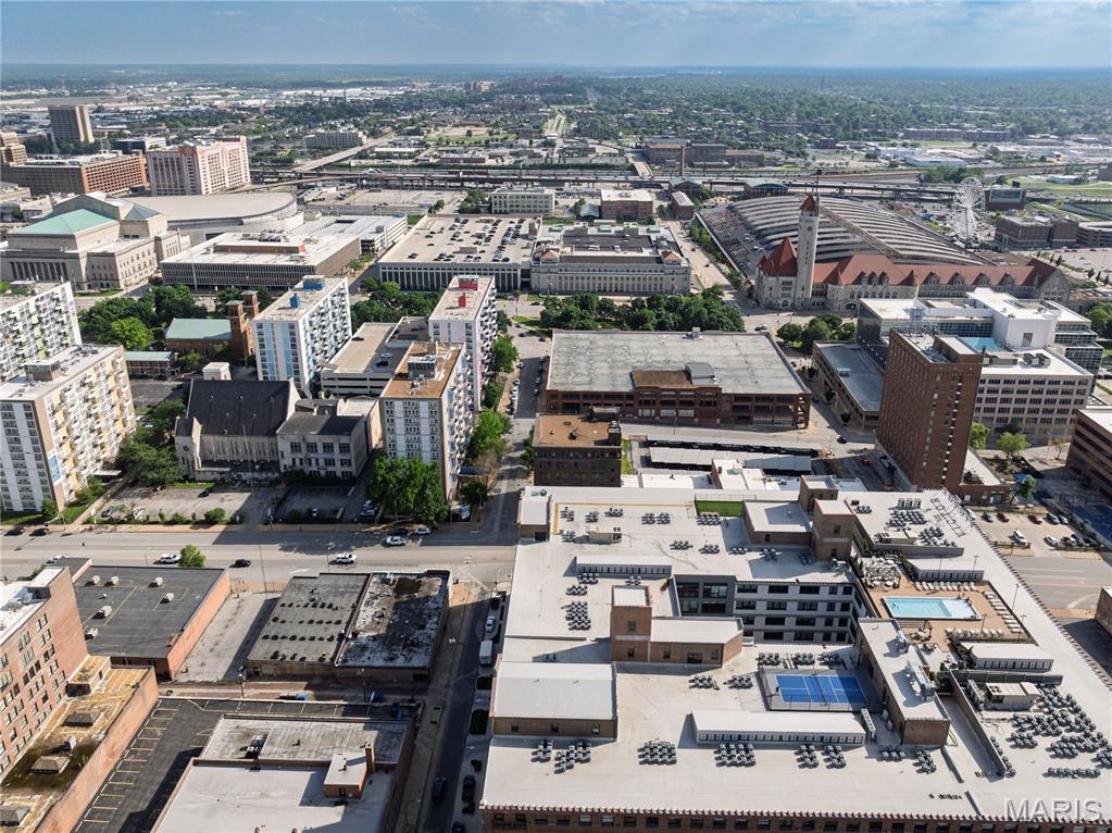 Lucas & Hunt Add - Commercial Sale