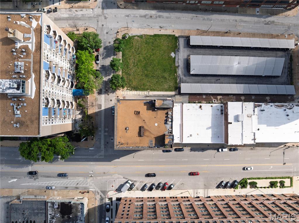 Lucas & Hunt Add - Commercial Sale