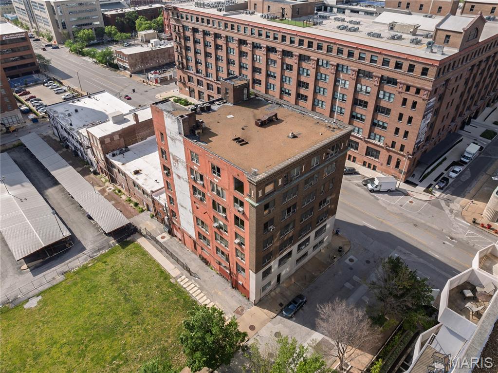 Lucas & Hunt Add - Commercial Sale