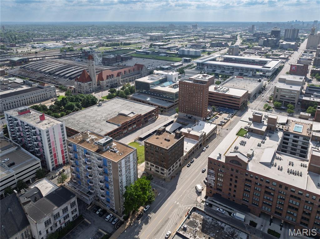 Lucas & Hunt Add - Commercial Sale