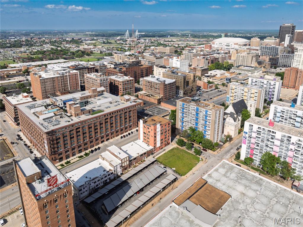 Lucas & Hunt Add - Commercial Sale