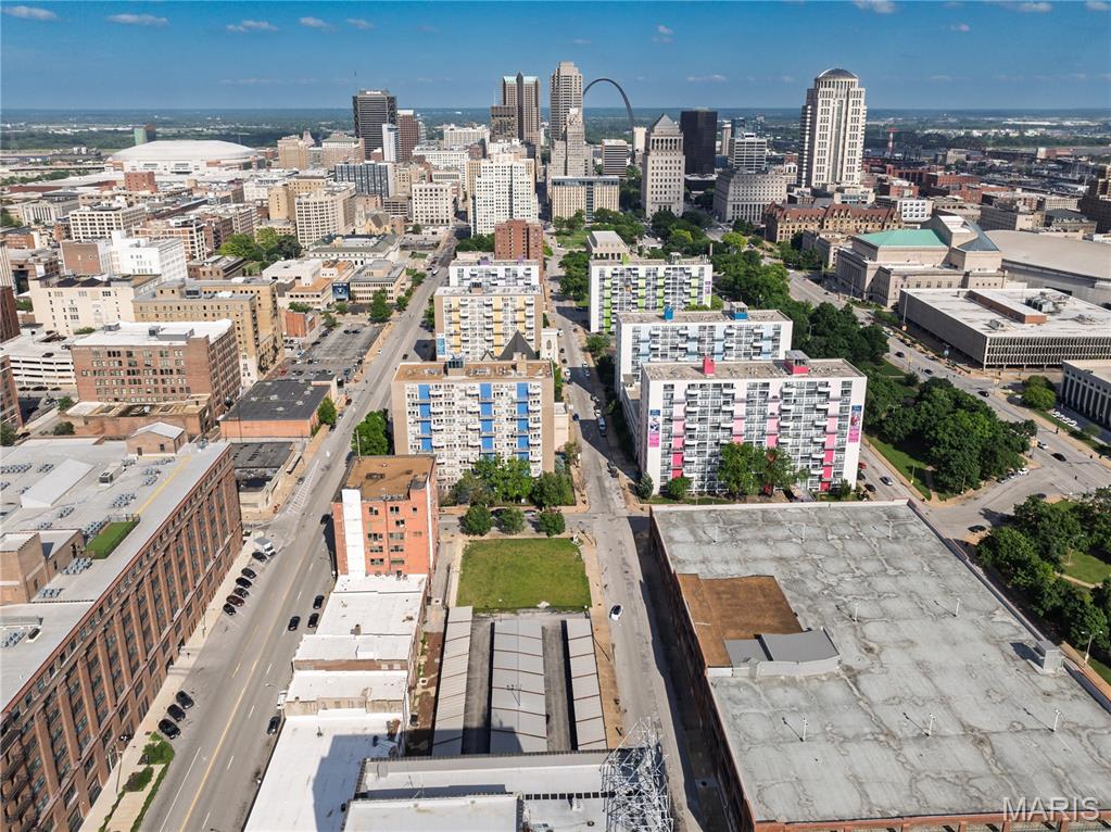 Lucas & Hunt Add - Commercial Sale