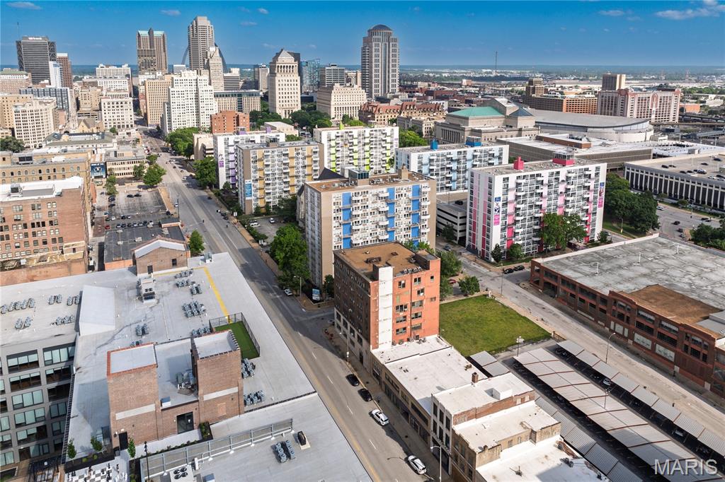 Lucas & Hunt Add - Commercial Sale