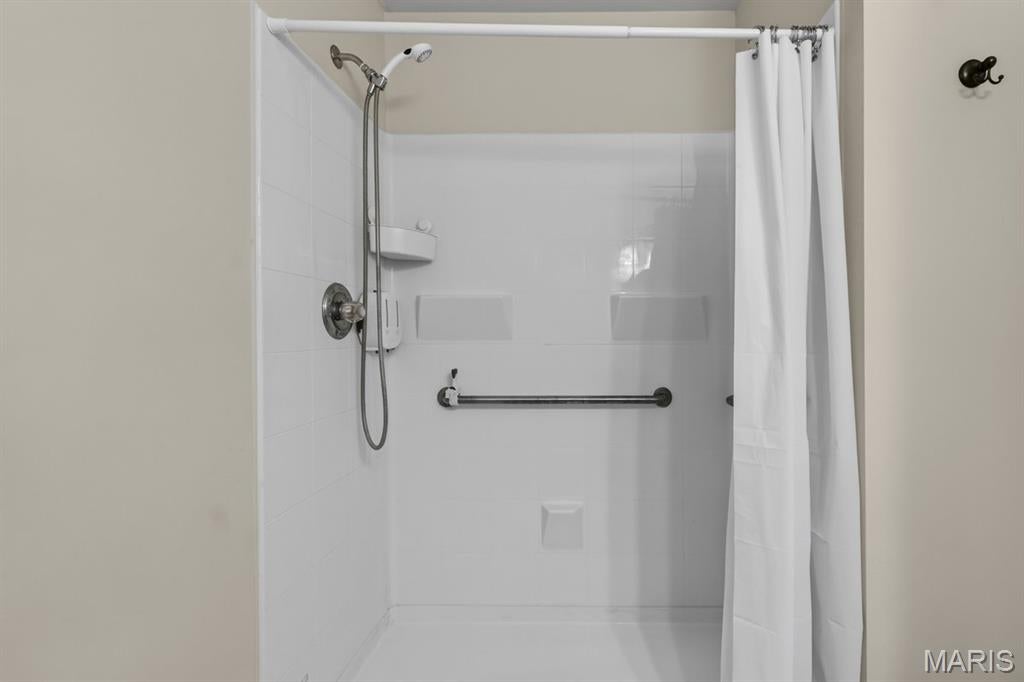 Briarwood Terrace - Residential Lease