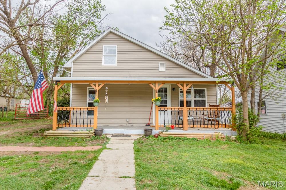 Perfectly positioned in the heart of town, 363 N. Jackson offers convenience, charm, and opportunity all in one. With easy access to everything Lebanon has to offer, this home is ideal for both homeowners and investors alike. The layout features one bedroom on the main level, along with a full bath, laundry room, spacious living area, and a combined kitchen and dining space. Upstairs, you’ll find two additional guest bedrooms, providing flexibility for family, guests, or tenants. Step outside to a large yard with partial fencing, a 12x28 garage for extra storage or could fit one car, and convenient back alley access perfect for additional parking or entry to the property. Whether you’re searching for your first home or a solid income producing investment, this property is full of potential and ready to be explored!