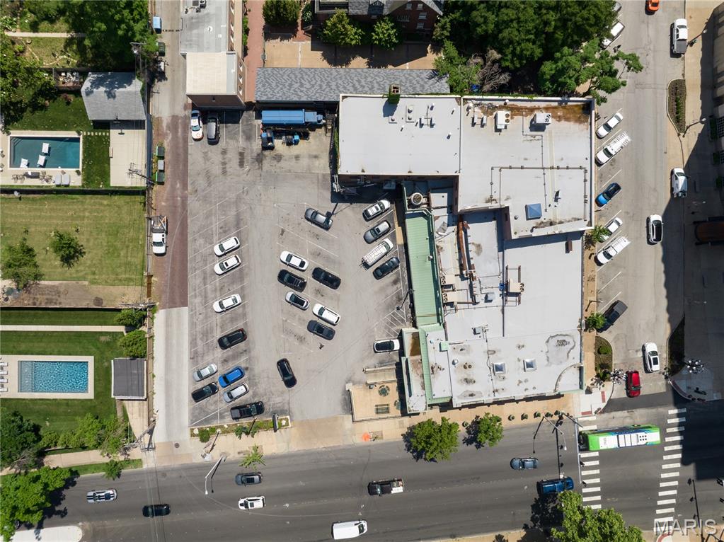 Lindell Add - Commercial Sale