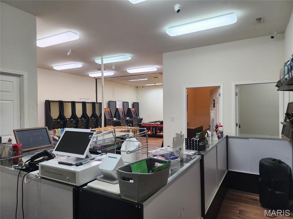 n/a - Commercial Lease
