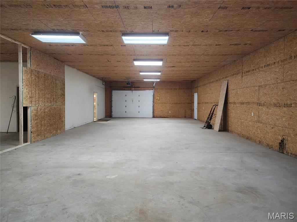 n/a - Commercial Lease