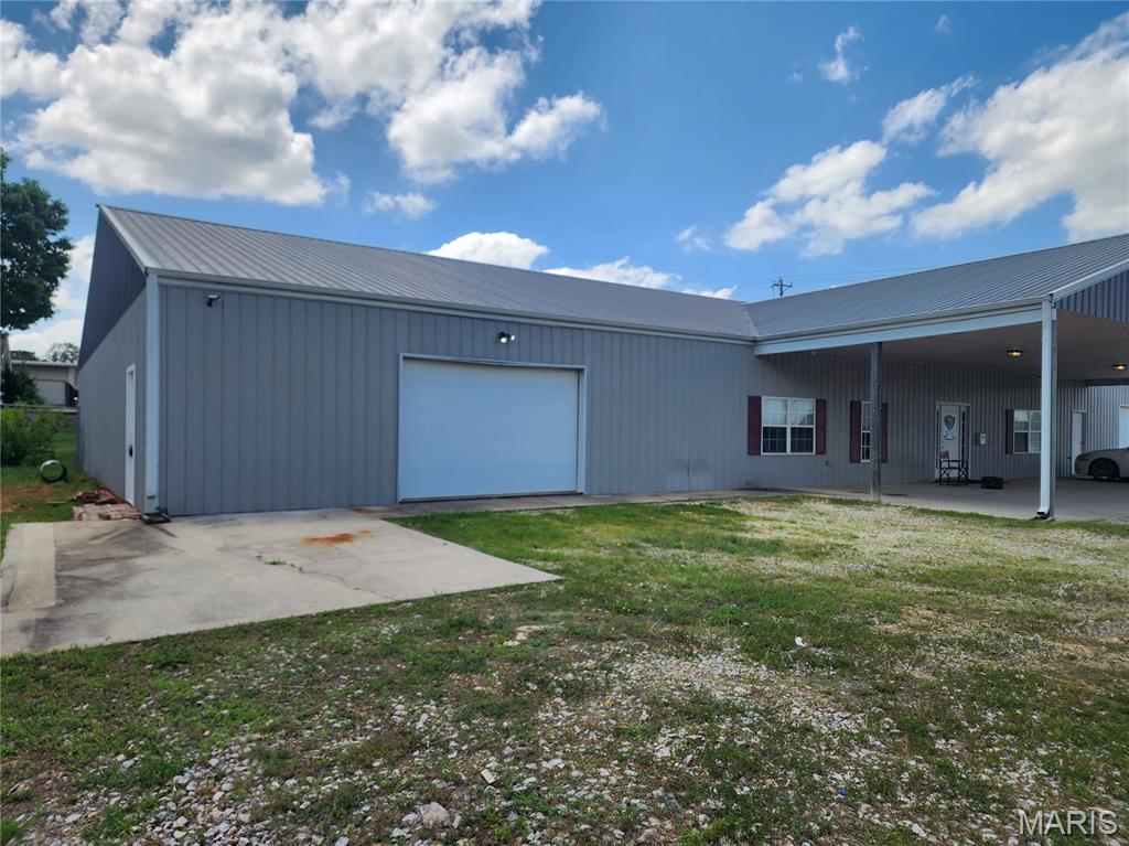 n/a - Commercial Lease