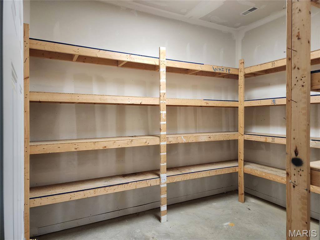 n/a - Commercial Lease