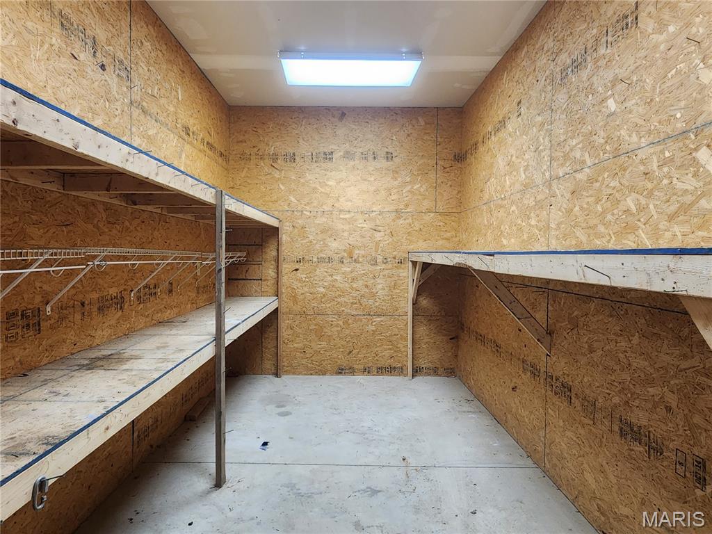 n/a - Commercial Lease