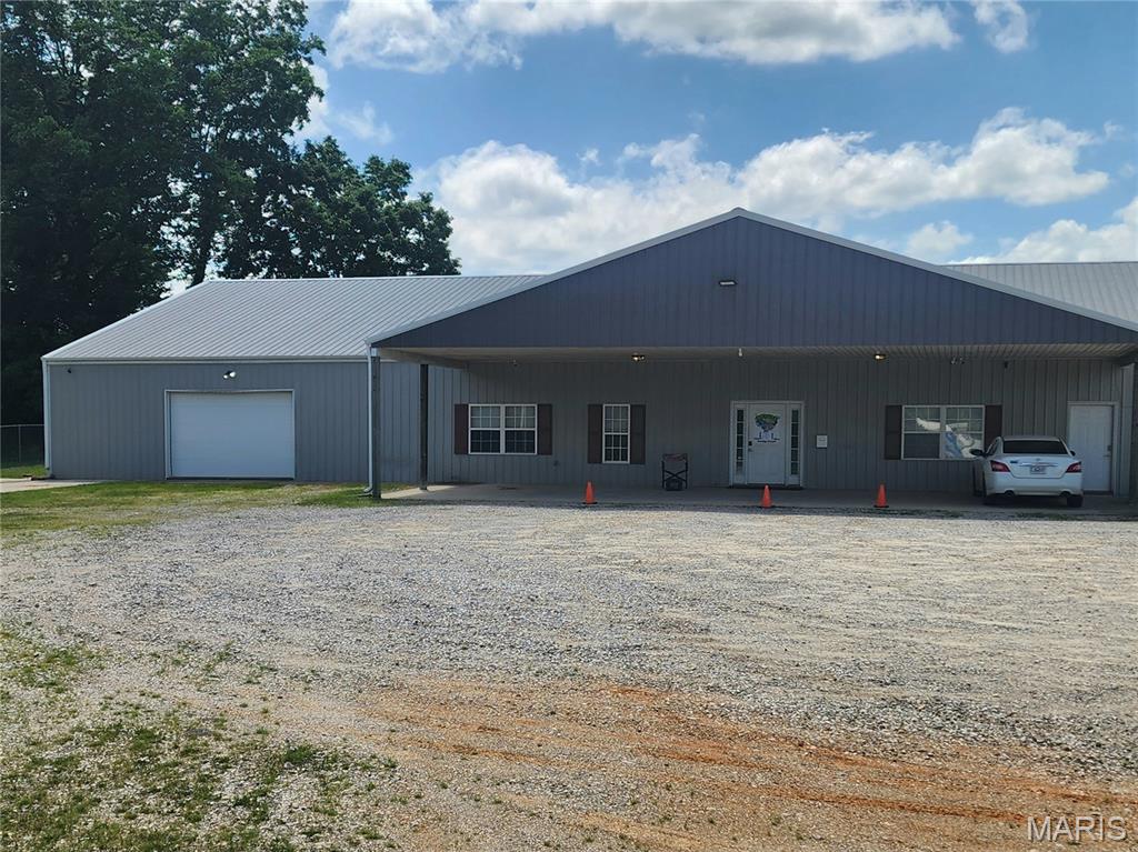 n/a - Commercial Lease