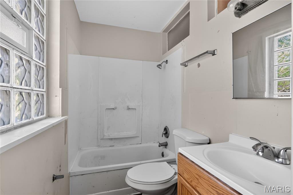 Hathaway Manor 9 - Residential