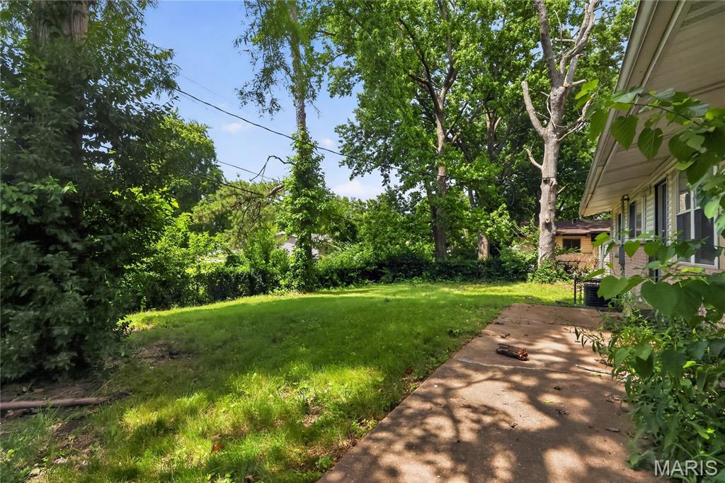 Hathaway Manor 9 - Residential