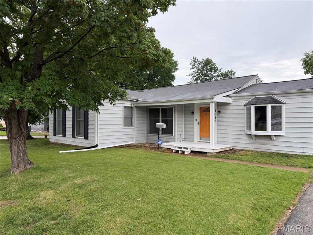3 Bed / 1 Bath Home for Rent – South St. Louis

Don't miss this charming 3-bedroom, 1-bathroom home located in the heart of South St. Louis! This home offers a comfortable layout with plenty of space, a 1-car detached garage, and a partially fenced backyard—perfect for relaxing outdoors or enjoying time with family and friends.

Located in a desirable neighborhood, you'll be just minutes from some of South City's best restaurants, coffee shops, parks, and local favorites, with convenient access to shopping and major highways.

Contact Cody 573-517-8472 or Jack 314-835-7159