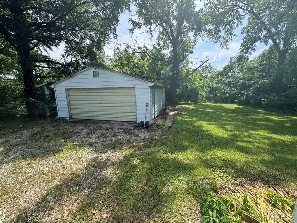 08W - Residential Lease