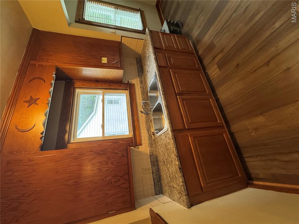 08W - Residential Lease