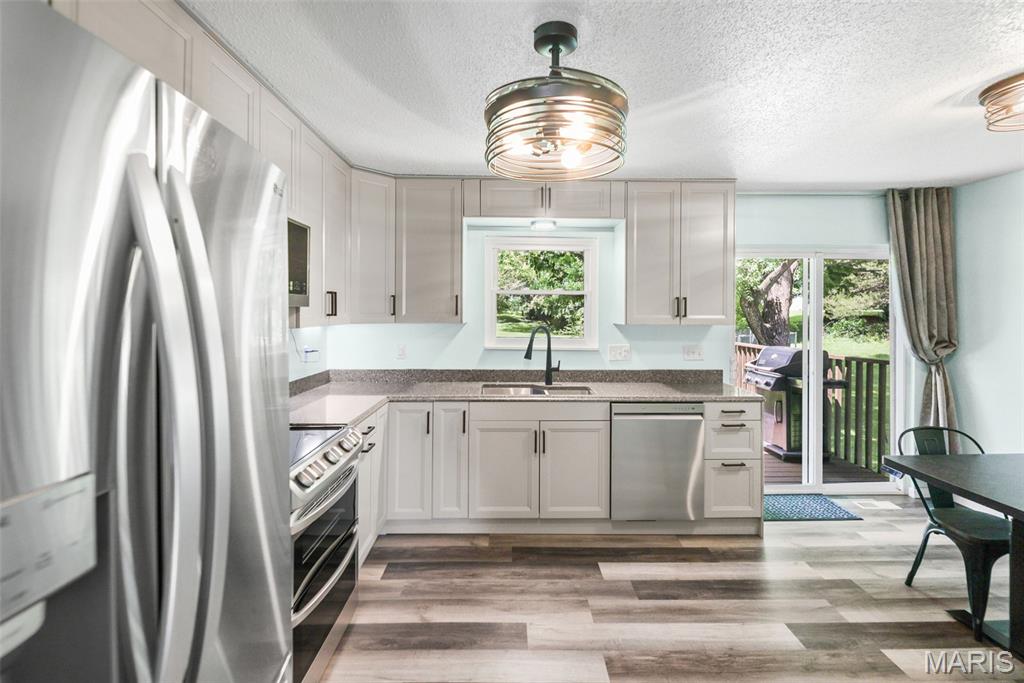 Iron Mountain Lake Add 01 - Residential