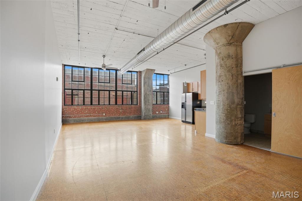 Lofts/2020 Washington - Residential