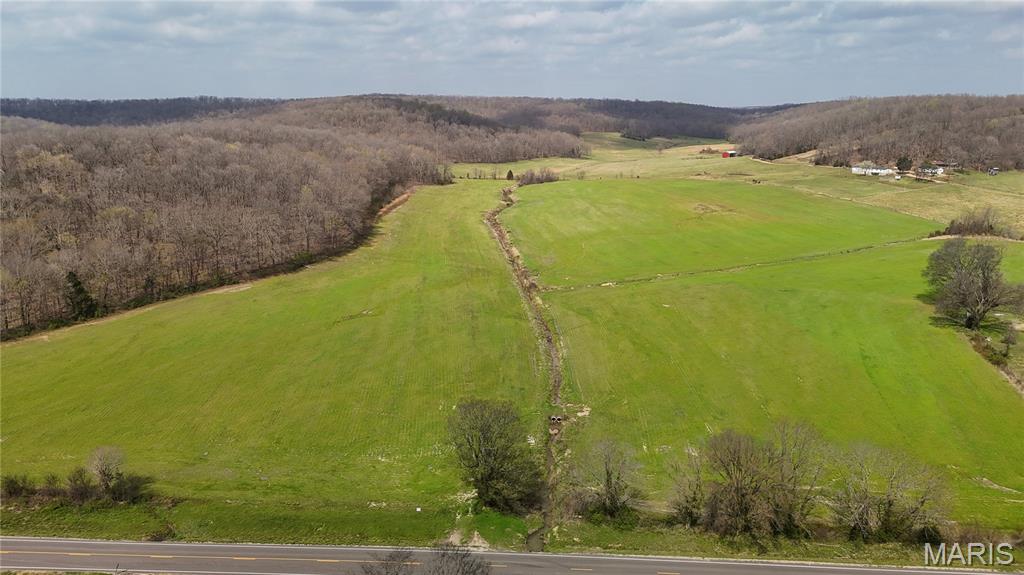 42+/- acre tillable farm just north of Advance, Missouri. 

This tillable tract offers an excellent opportunity for farming income, with great potential as a long-term investment. The property boasts convenient highway frontage, ensuring easy and convenient access to the farm. 

Hunting opportunities exist on the tract itself, while additional avenues for recreation can be found on nearby public land. Additionally, this farm has multiple potential building sites, giving you the flexibility to create your dream home, weekend retreat, or cabin getaway. 

Whether you're an investor, farmer, or outdoor enthusiast, this tract offers a rare combination of income potential, recreational value, and build-ready possibilities in a convenient yet peaceful setting.