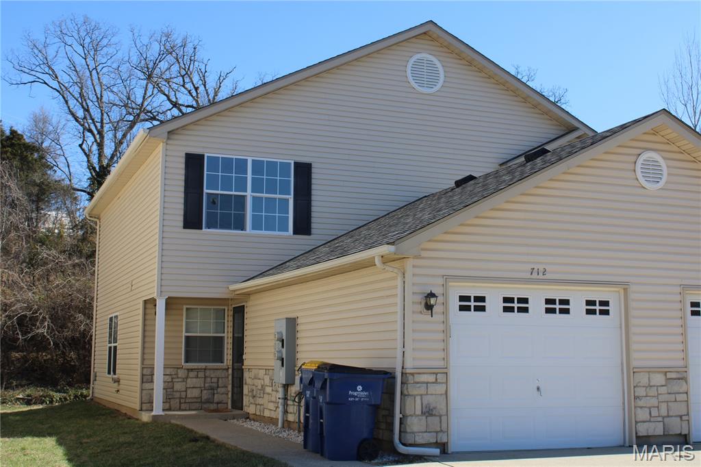 Check out this beautifully updated townhouse in the heart of Festus! Newer LVP flooring and carpet throughout with all appliances included in this 2 bed 1.5 bath home that is ready for the new tenants. Primary bedroom has 2 closets including a walk-in closet! Washer, dryer & fridge all stay. So much storage space between the storage shelves and closet in the garage and extra storage under the stairs! Tenant pays all the utilities and is responsible for lawn maintenance. 1 year lease preferred - Pets are allowed with a deposit and additional monthly rent. Tenant must pass background & credit check to be considered. This townhouse is for lease only - not for sale.