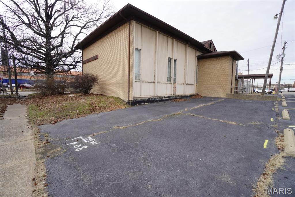 Granite City - Commercial Sale